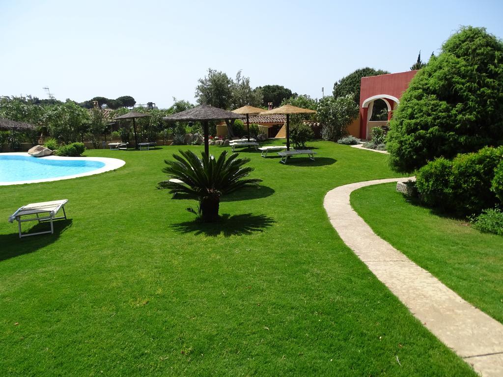 Hotel Mariposas Villasimius Exterior photo