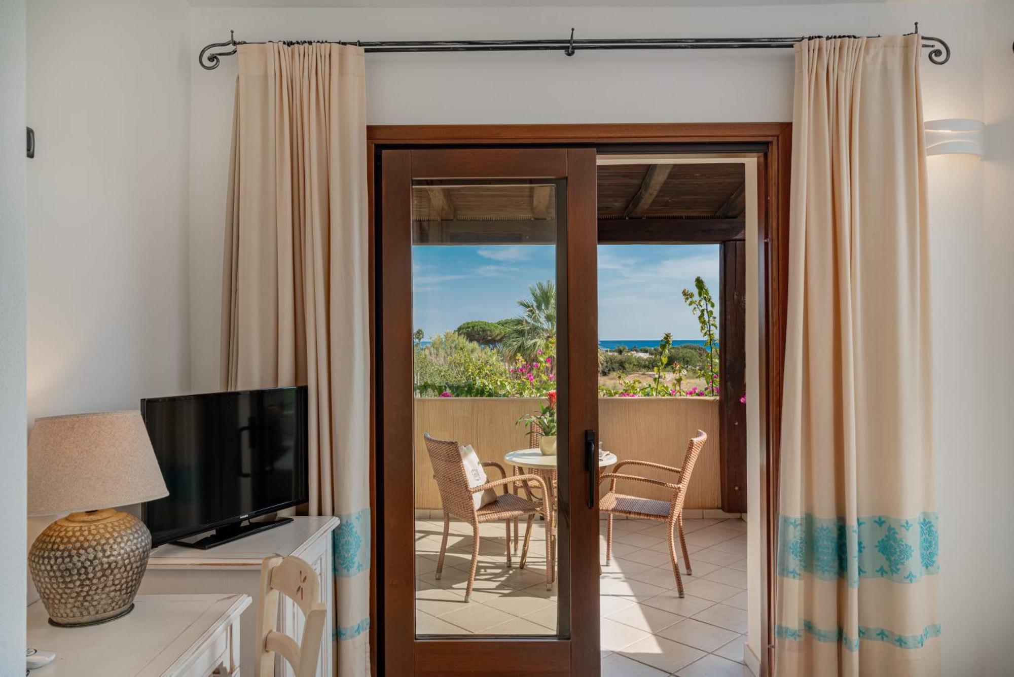 Hotel Mariposas Villasimius Exterior photo