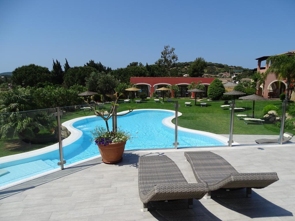 Hotel Mariposas Villasimius Exterior photo