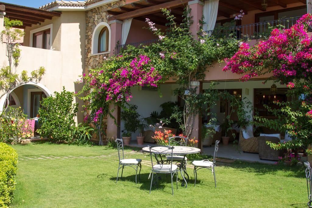Hotel Mariposas Villasimius Exterior photo
