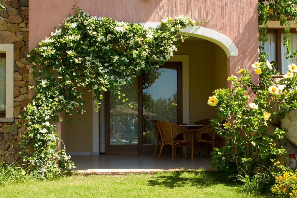 Hotel Mariposas Villasimius Exterior photo