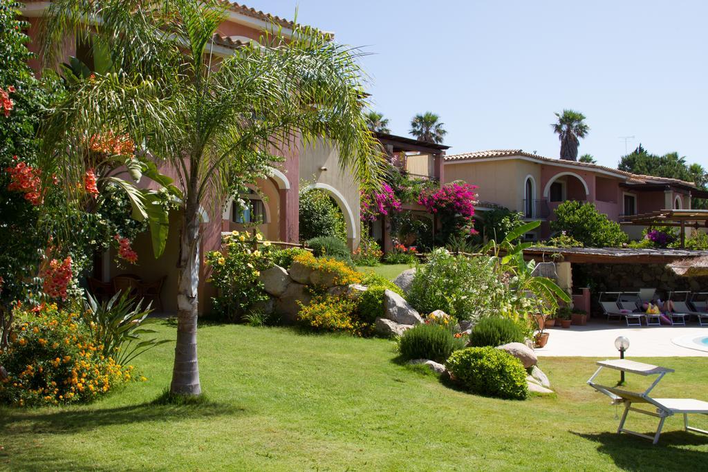 Hotel Mariposas Villasimius Exterior photo