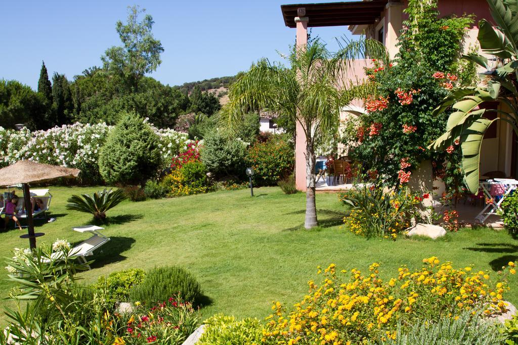 Hotel Mariposas Villasimius Exterior photo