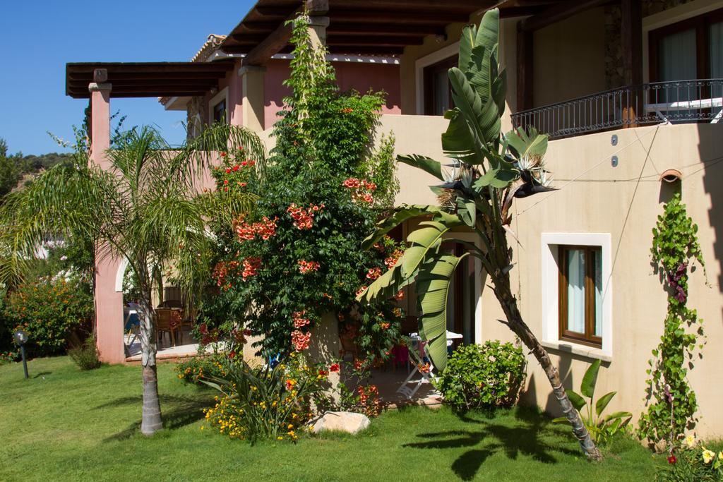 Hotel Mariposas Villasimius Exterior photo