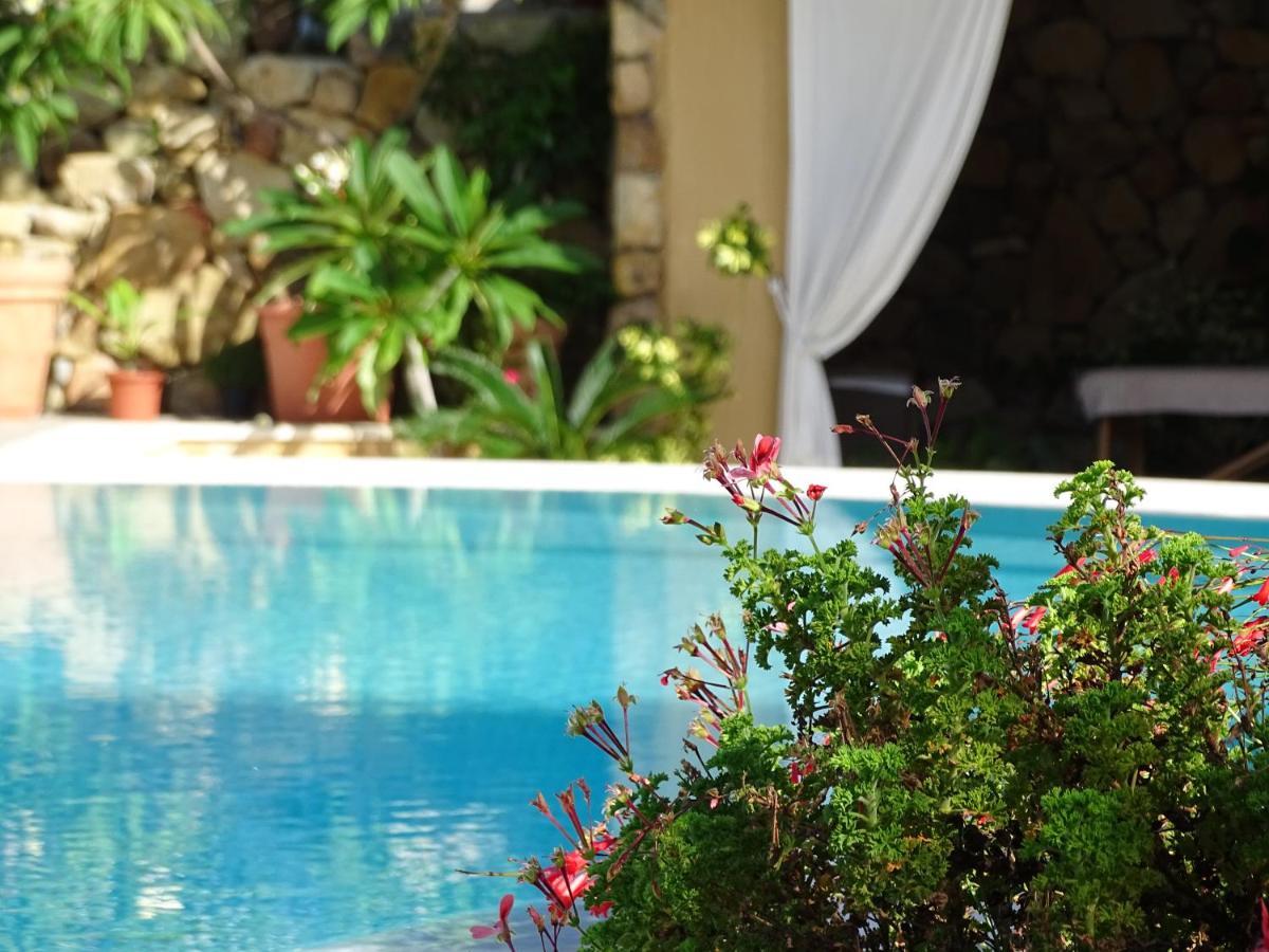 Hotel Mariposas Villasimius Exterior photo