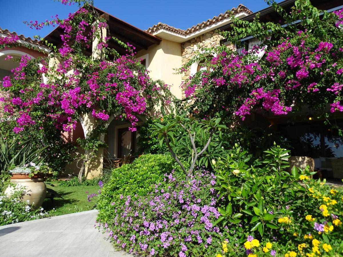Hotel Mariposas Villasimius Exterior photo
